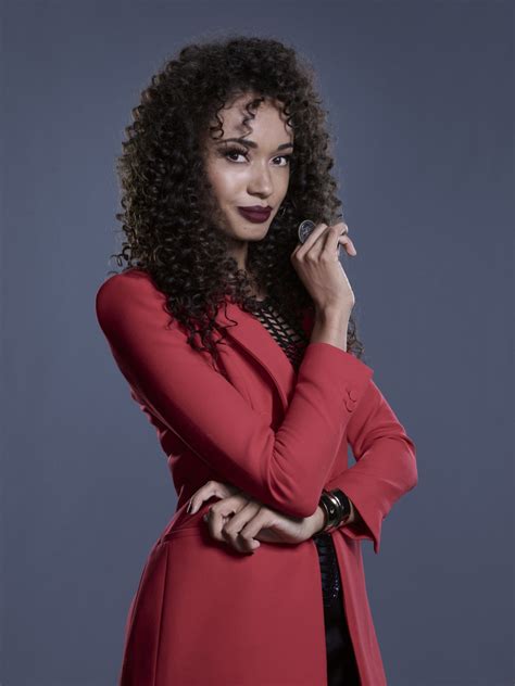 dc legends of tomorrow astra.